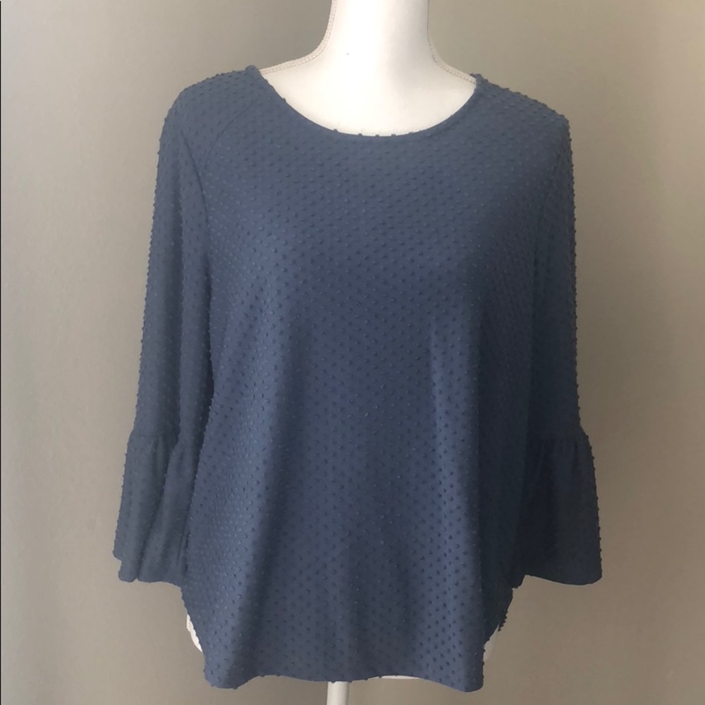 Blue top w/zipper back size large
